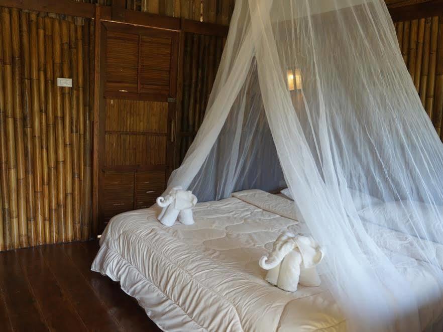 Khao Sok Jungle Resort Khao Sok National Park ภายนอก รูปภาพ